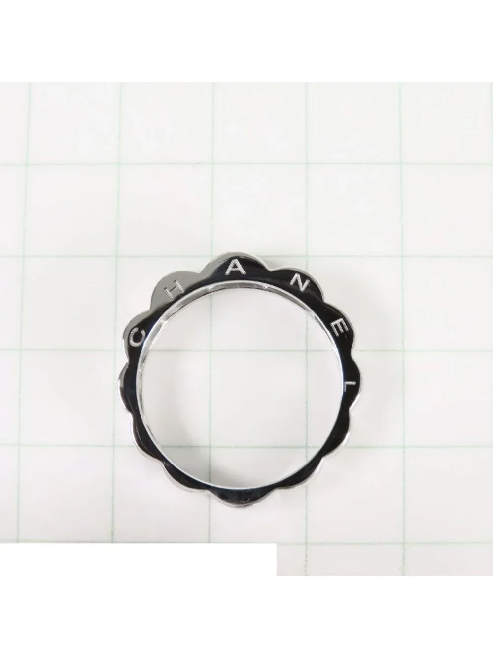 Chanel Profile de Camellia White Gold 18k 62 Ring